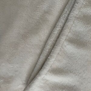 Luxurious Cream Plush Blanket